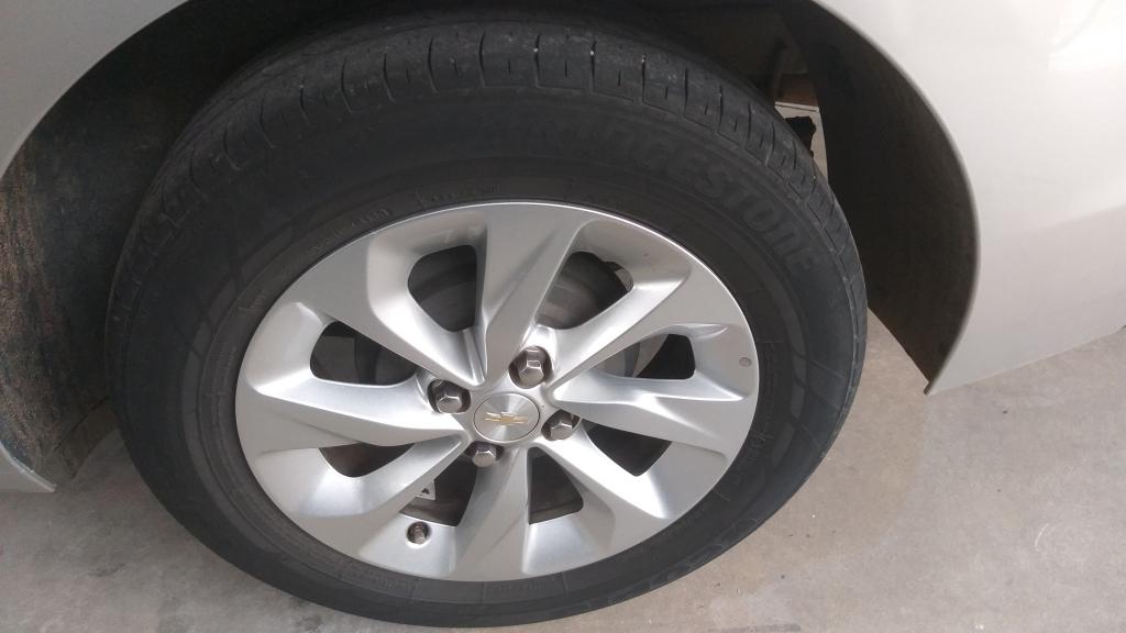 CHEVROLET Onix Sedan - Foto