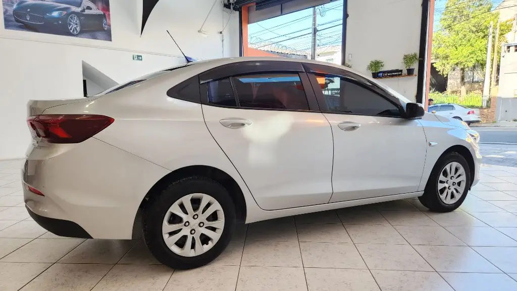 CHEVROLET Onix Sedan - Foto