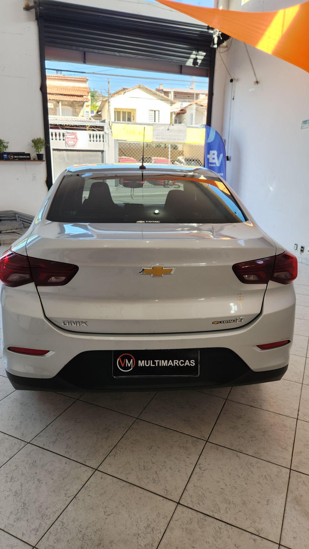 CHEVROLET Onix Sedan - Foto