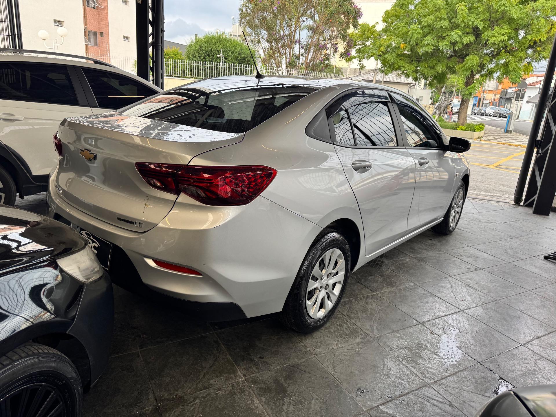 CHEVROLET Onix Sedan - Foto