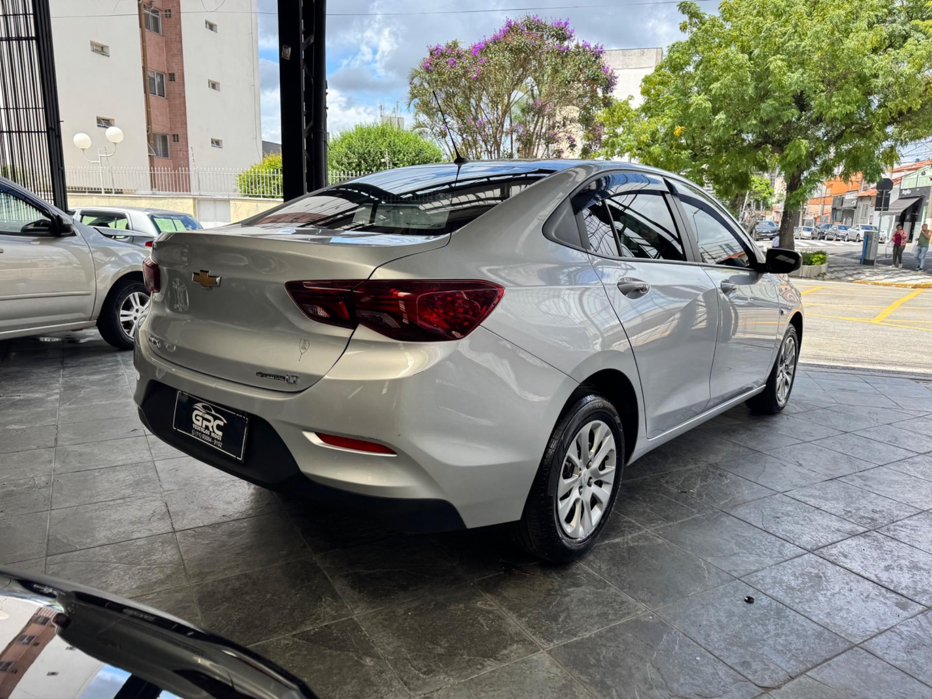 CHEVROLET Onix Sedan - Foto