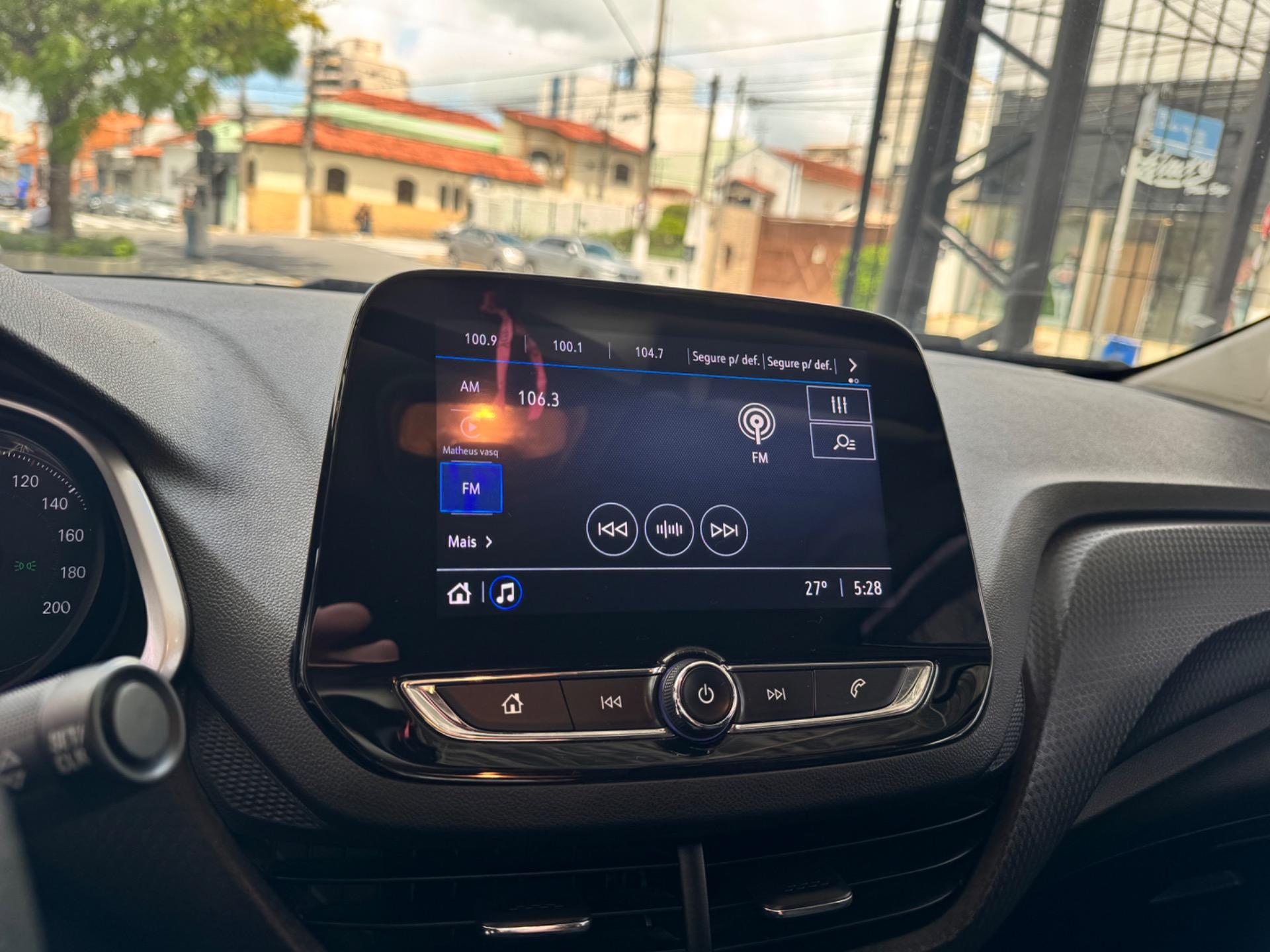 CHEVROLET Onix Sedan - Foto