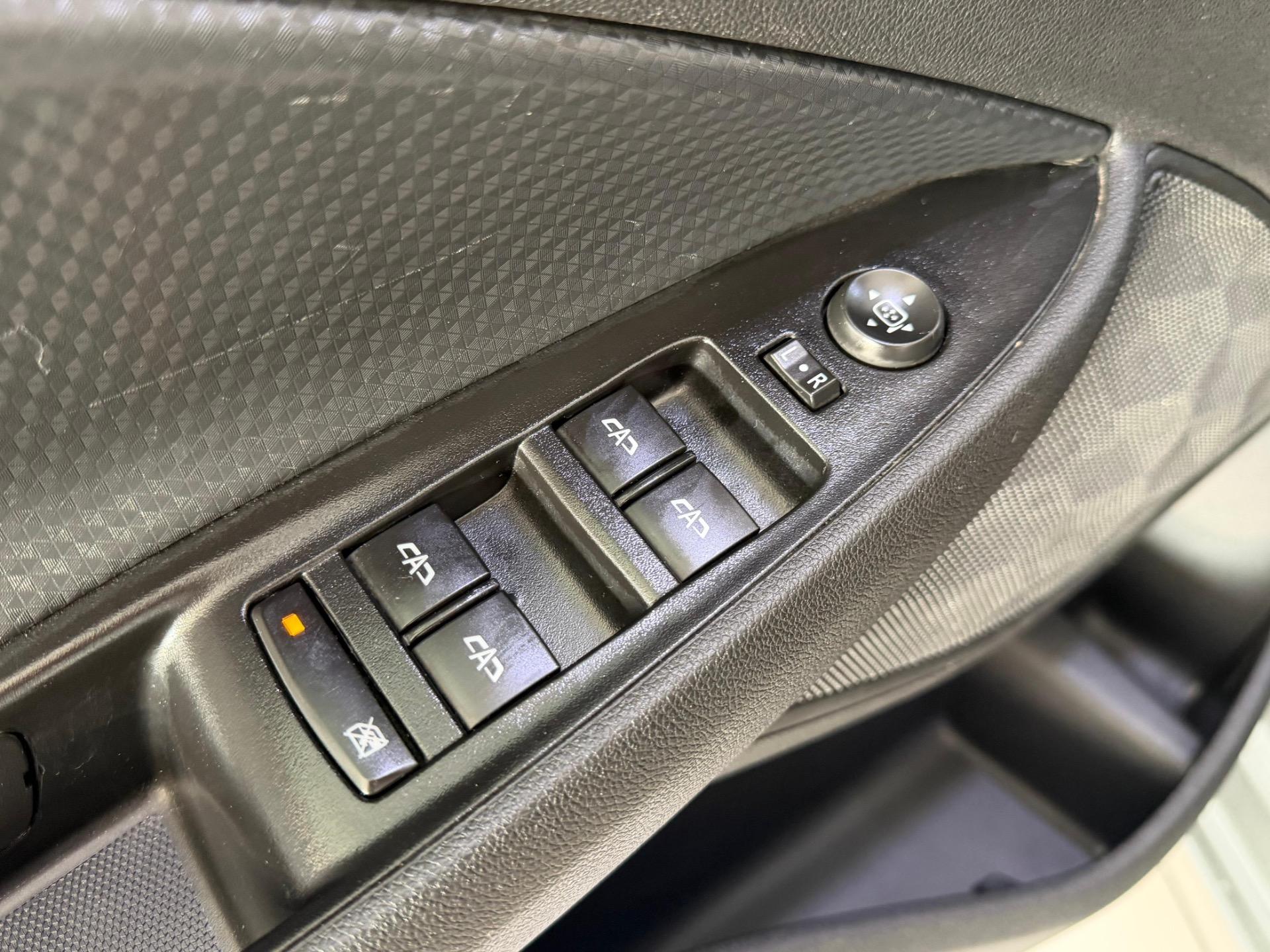 CHEVROLET Onix Sedan - Foto