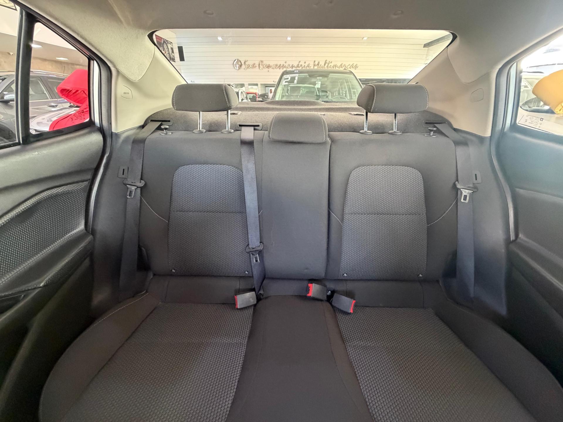 CHEVROLET Onix Sedan - Foto