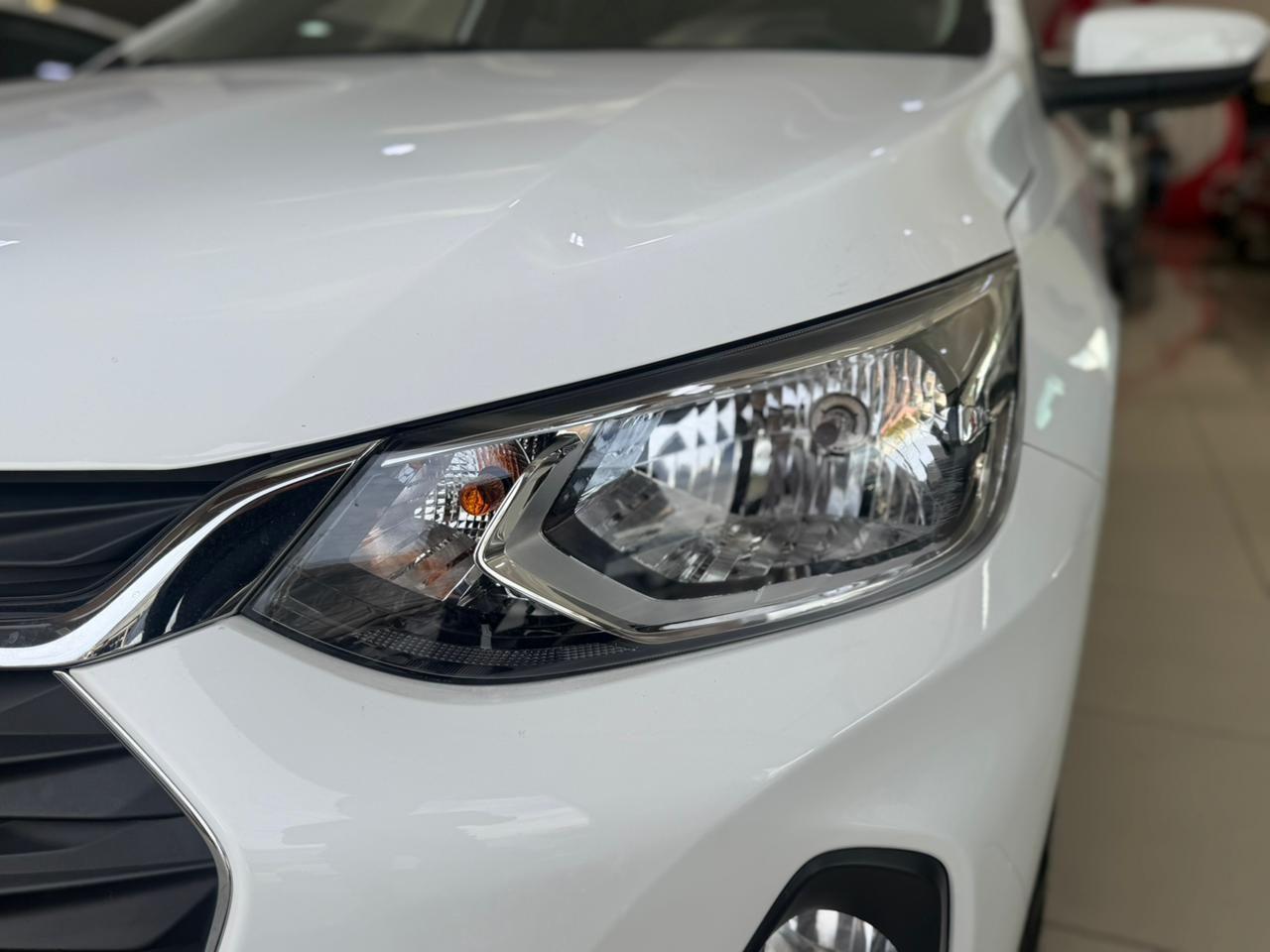 CHEVROLET Onix Sedan - Foto