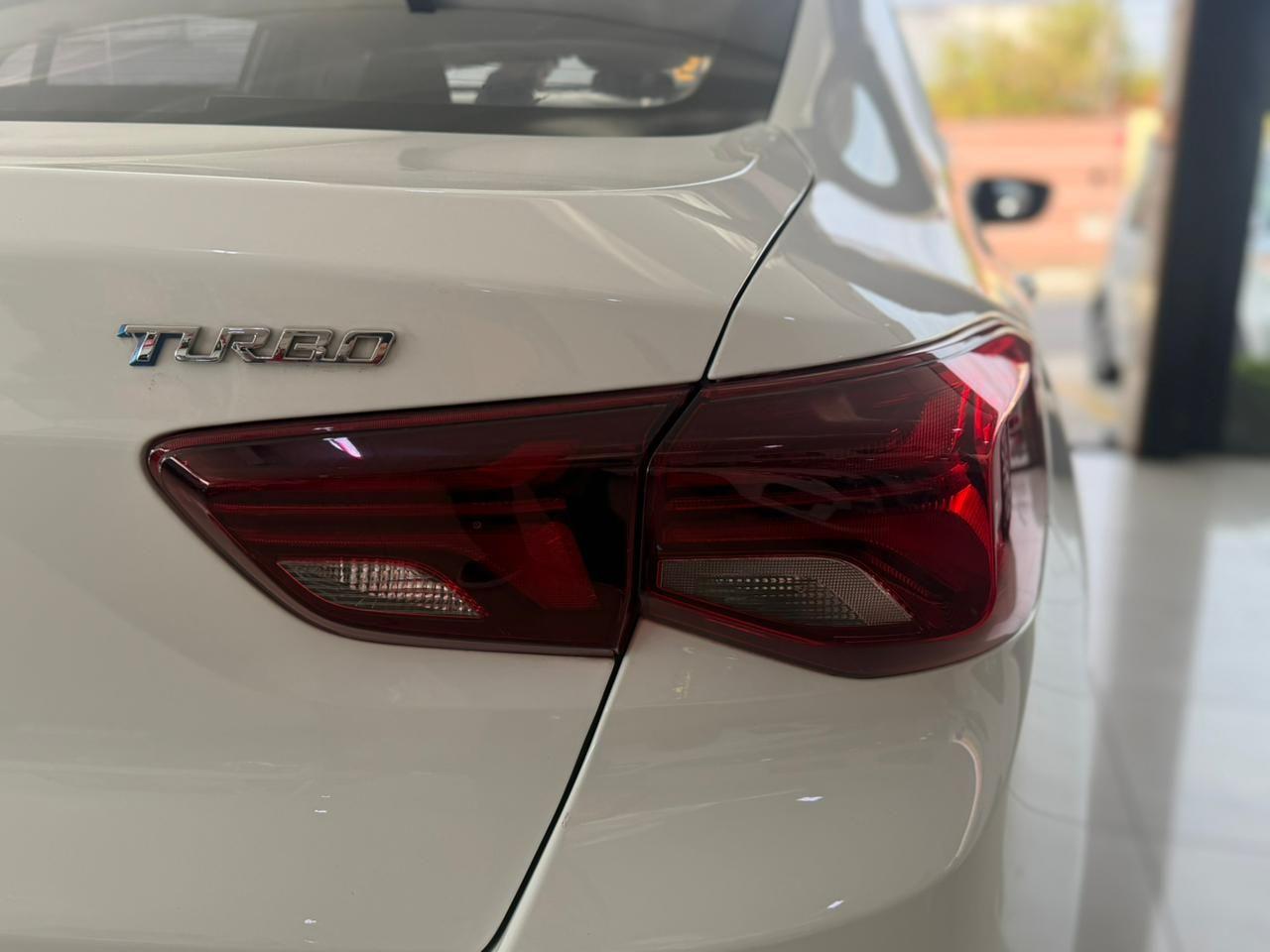 CHEVROLET Onix Sedan - Foto