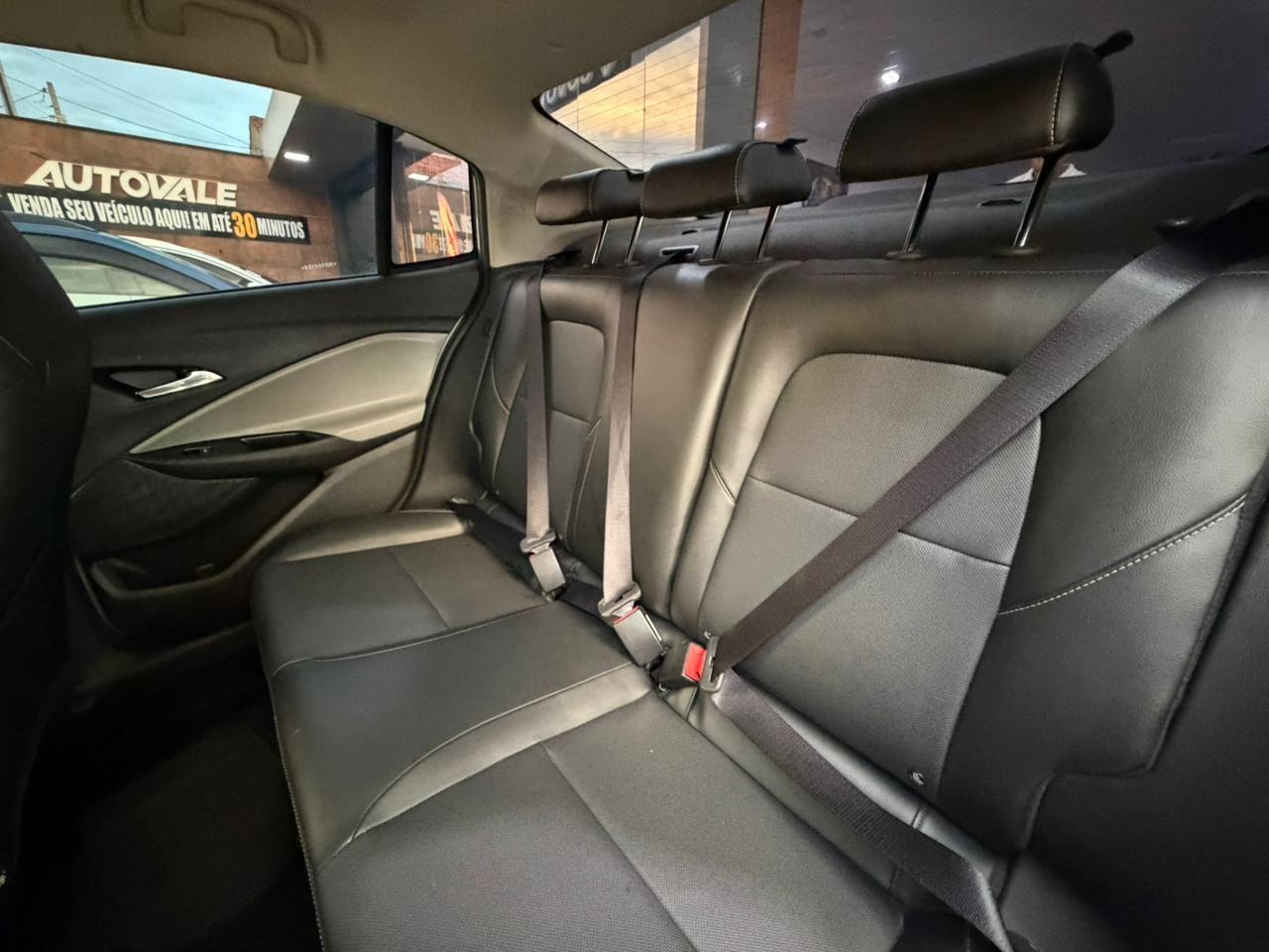 CHEVROLET Onix Sedan - Foto
