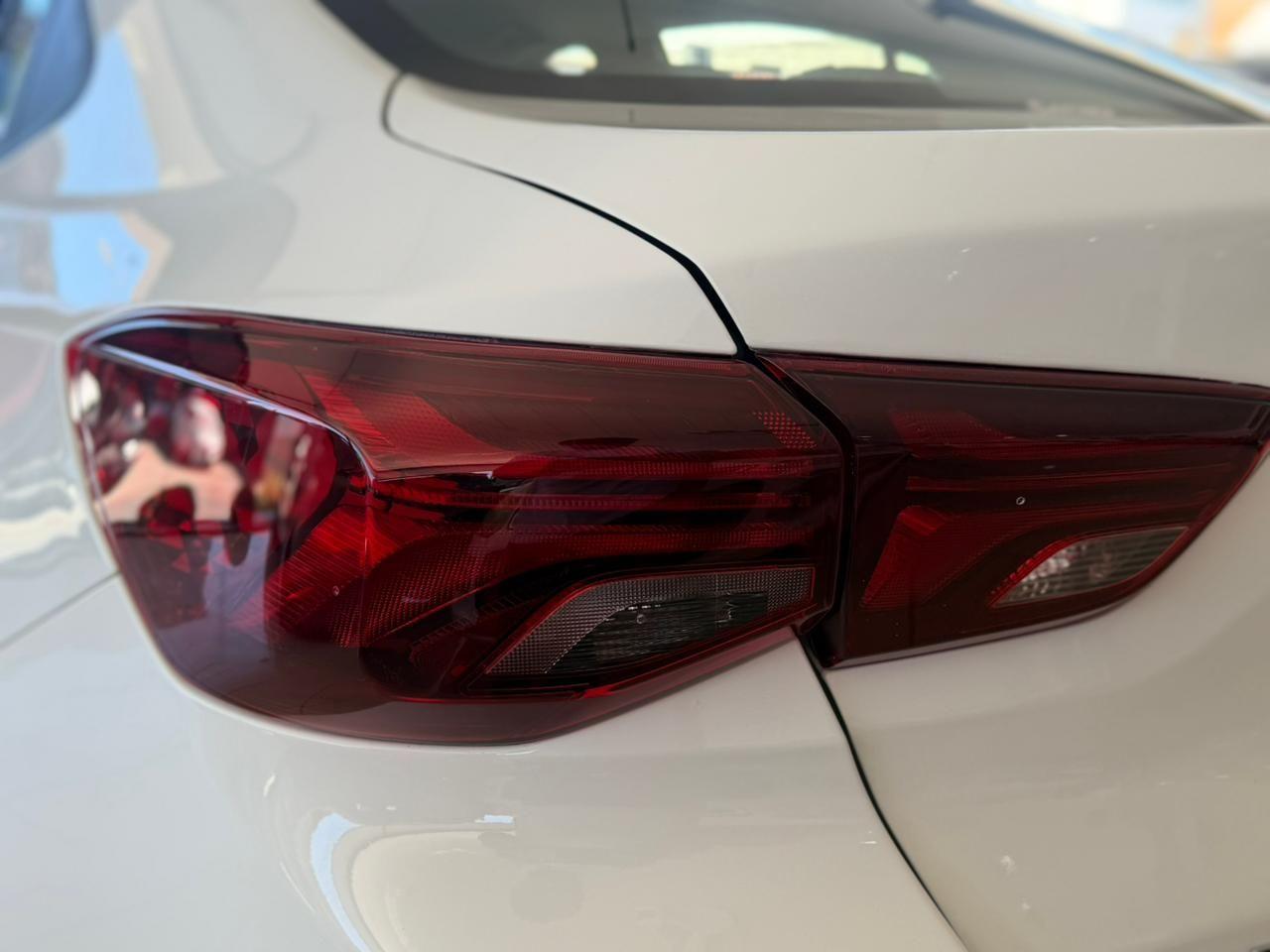 CHEVROLET Onix Sedan - Foto