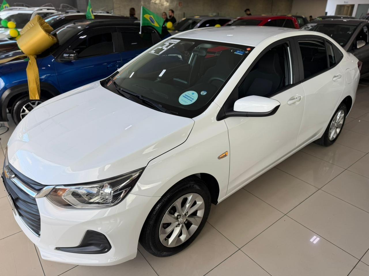 CHEVROLET Onix Sedan - Foto