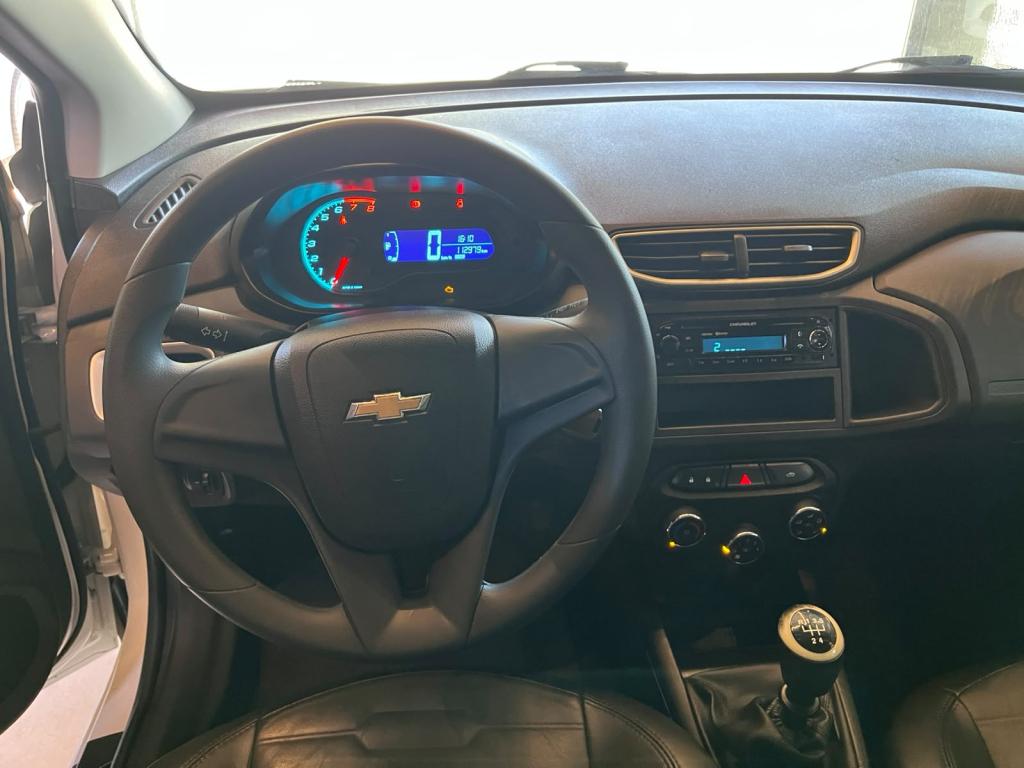 CHEVROLET Onix Sedan - Foto