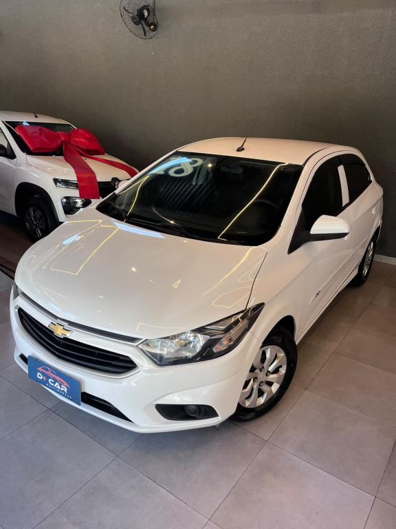 CHEVROLET Onix Sedan - Foto