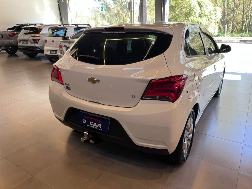 CHEVROLET Onix Sedan - Foto