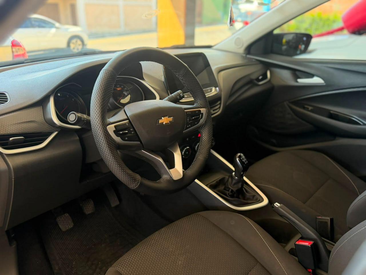 CHEVROLET Onix Sedan - Foto