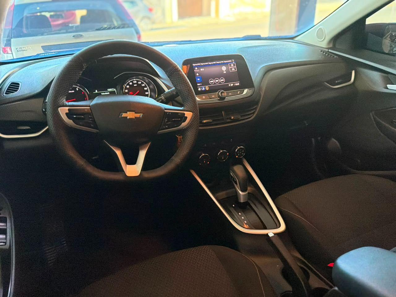 CHEVROLET Onix Sedan - Foto