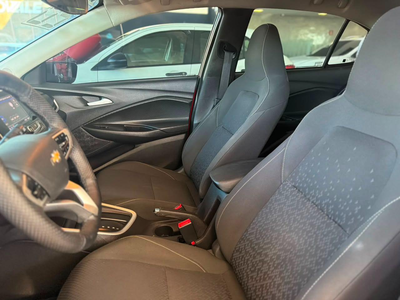 CHEVROLET Onix Sedan - Foto