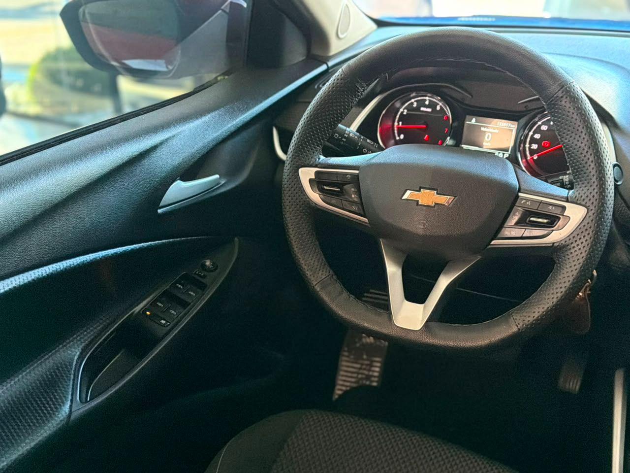 CHEVROLET Onix Sedan - Foto