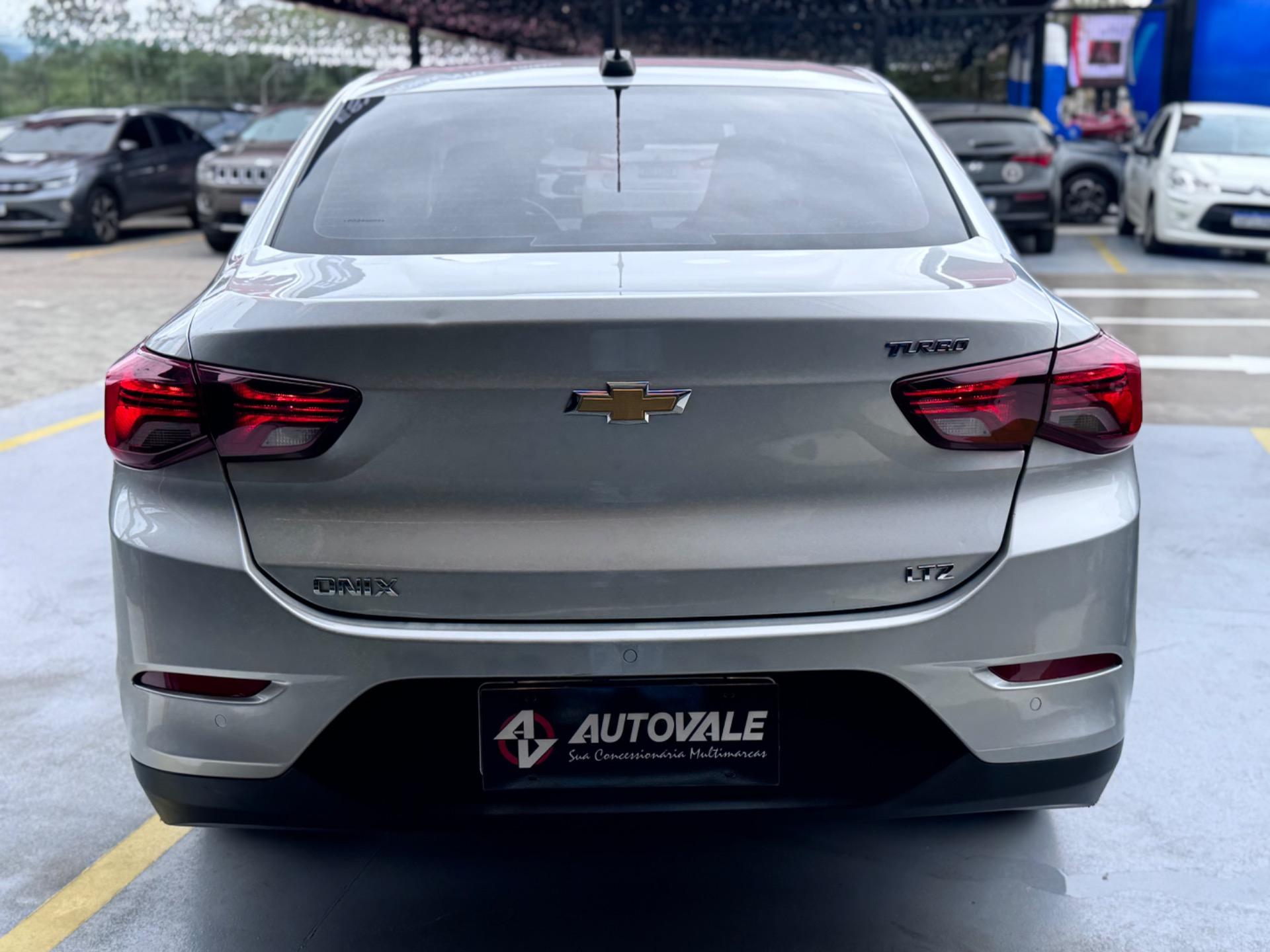 CHEVROLET Onix Sedan - Foto