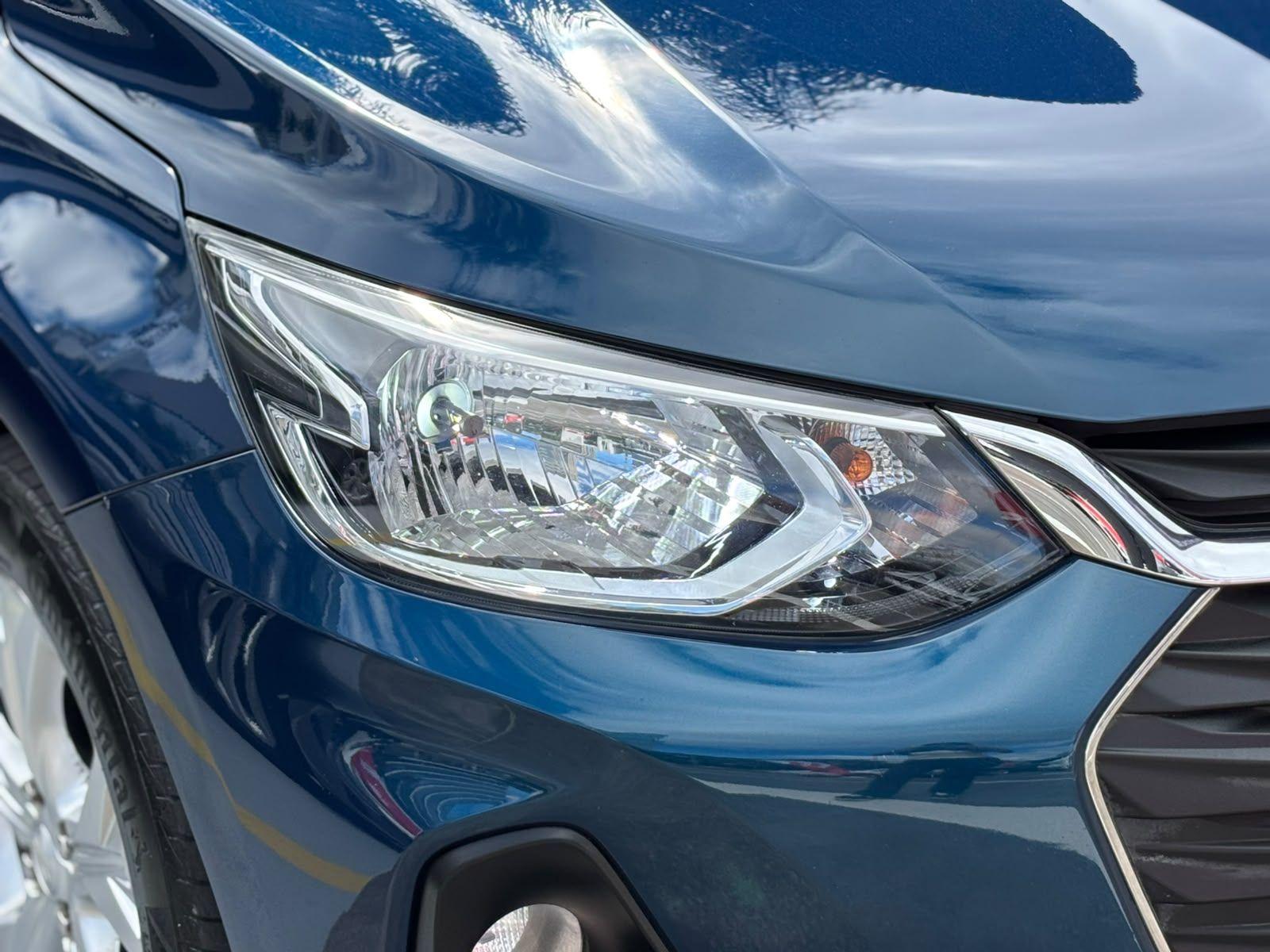 CHEVROLET Onix Sedan - Foto