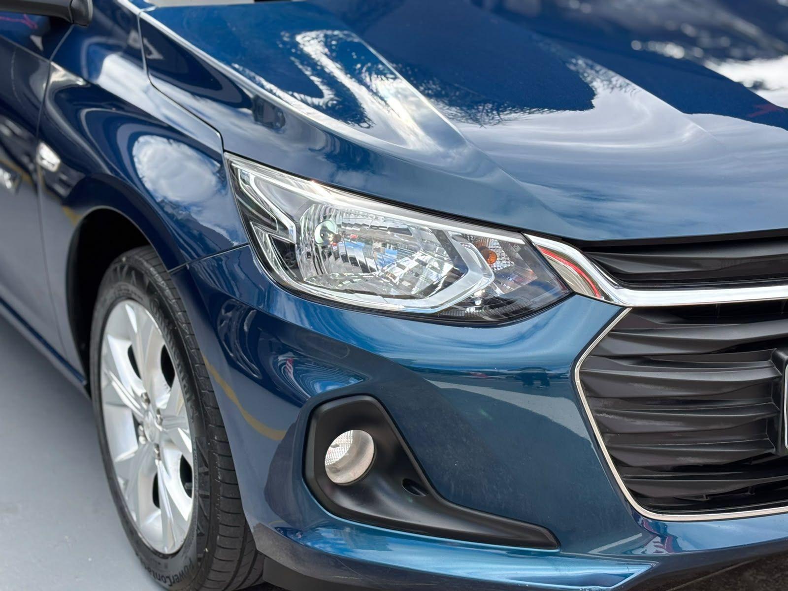 CHEVROLET Onix Sedan - Foto
