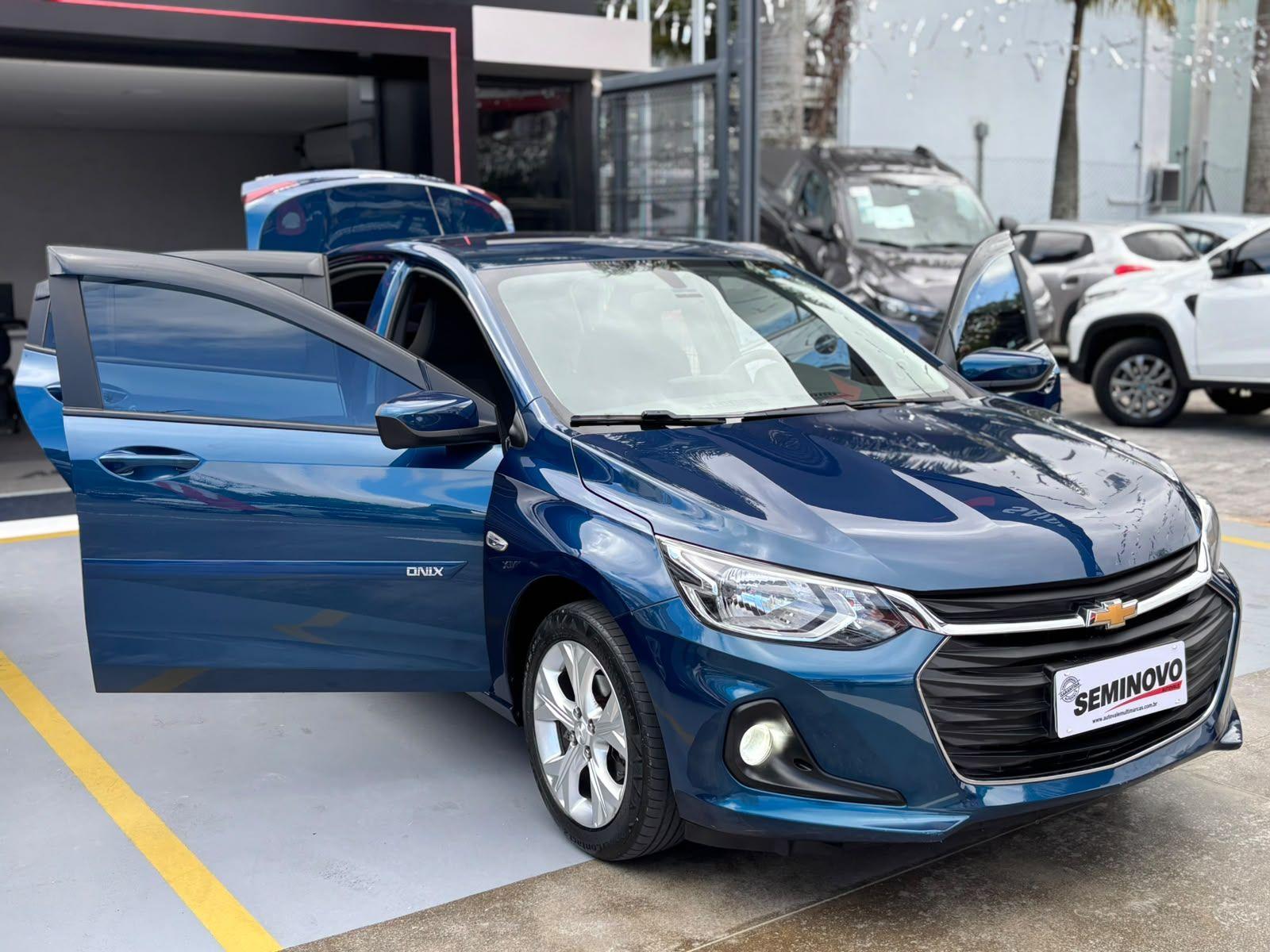 CHEVROLET Onix Sedan - Foto