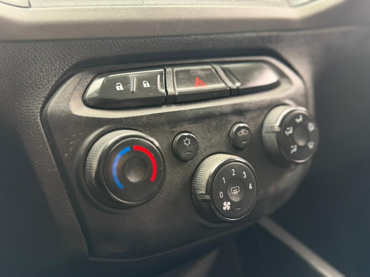 CHEVROLET Prisma - Foto