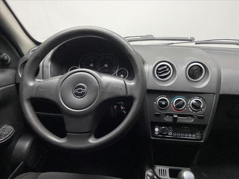 CHEVROLET Prisma - Foto