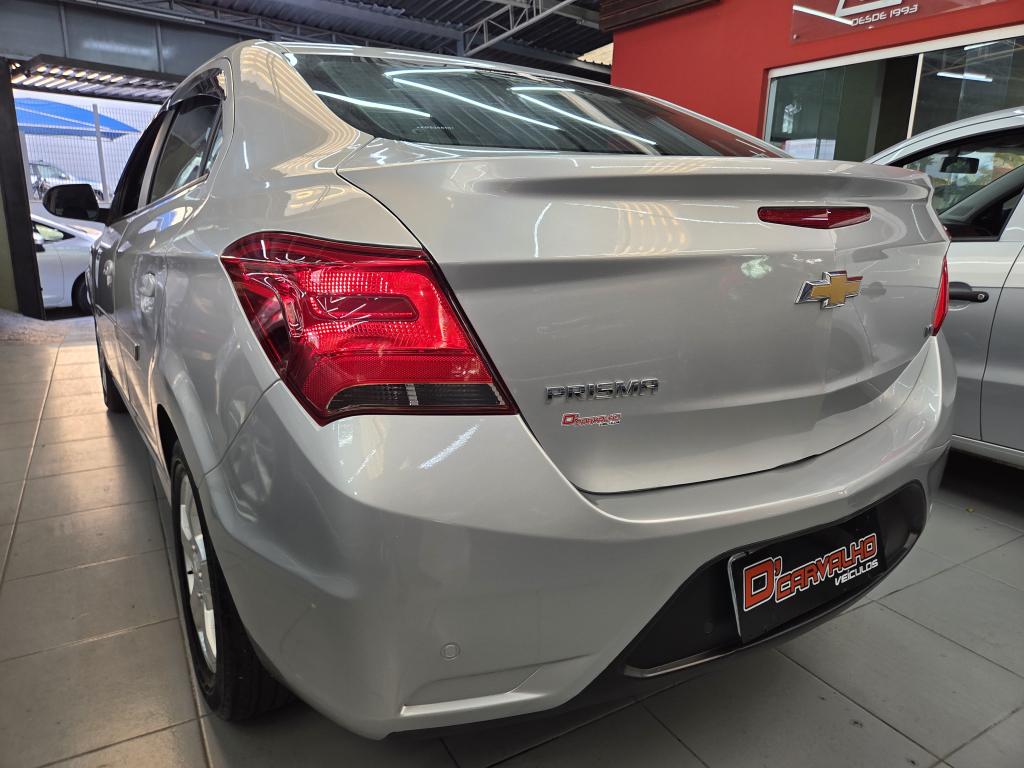 CHEVROLET Prisma - Foto