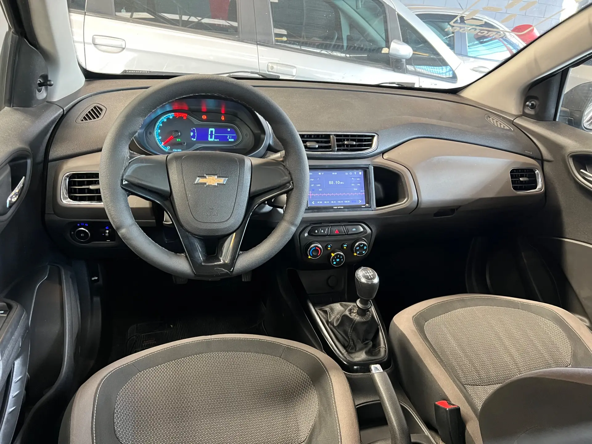 CHEVROLET Prisma - Foto