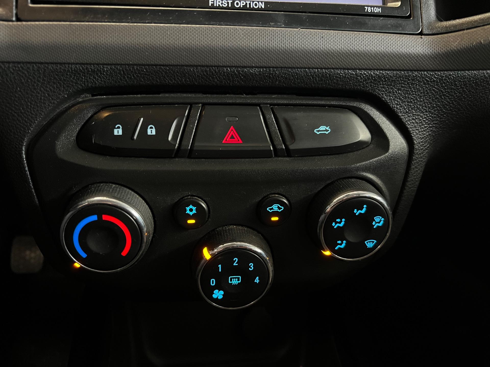 CHEVROLET Prisma - Foto