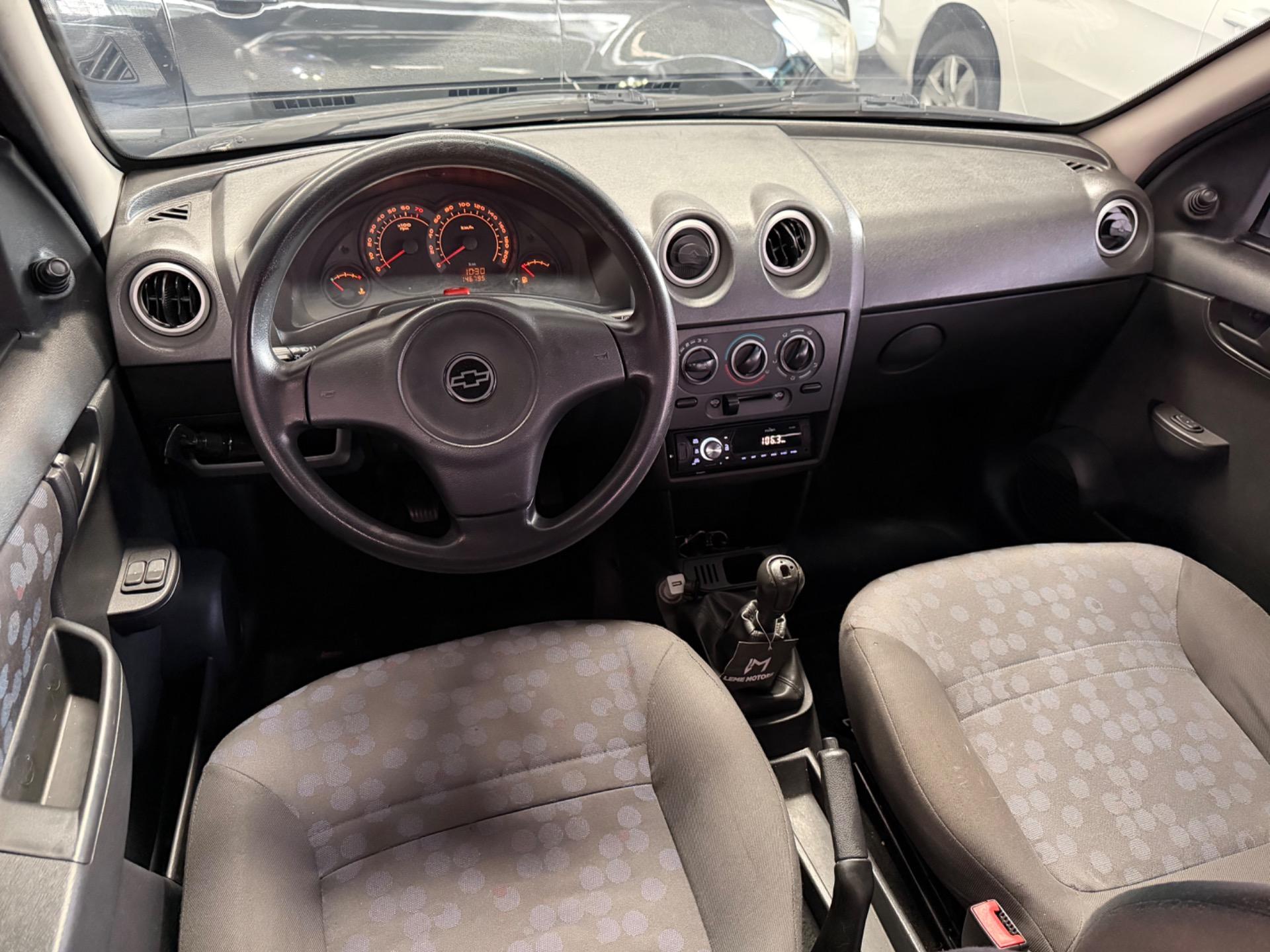 CHEVROLET Prisma - Foto