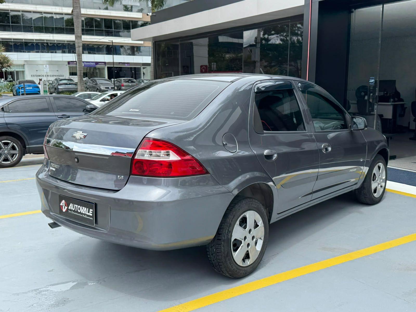 CHEVROLET Prisma - Foto