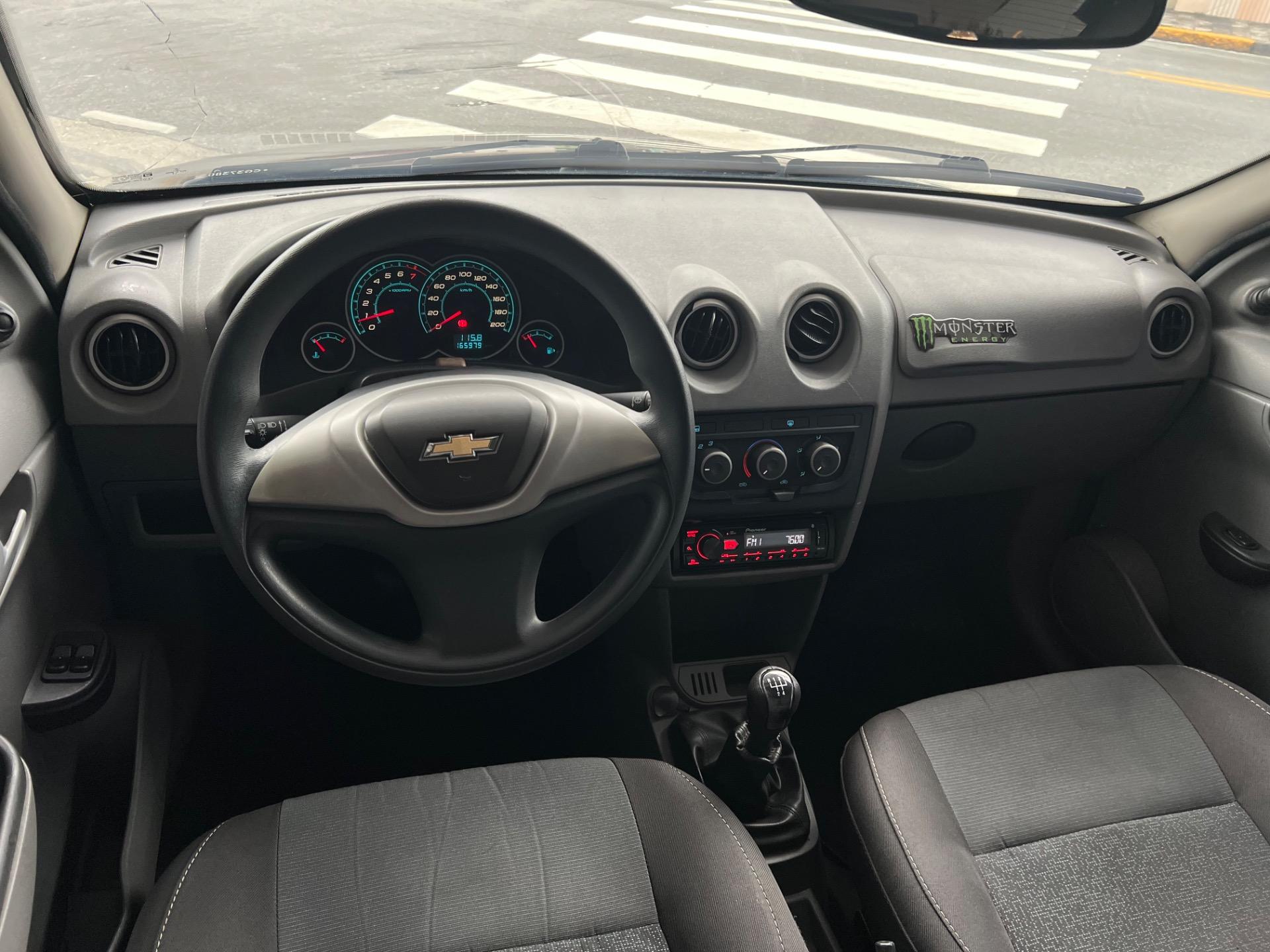 CHEVROLET Prisma - Foto