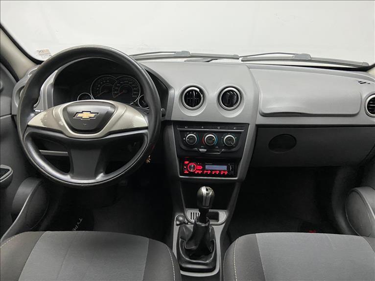 CHEVROLET Prisma - Foto