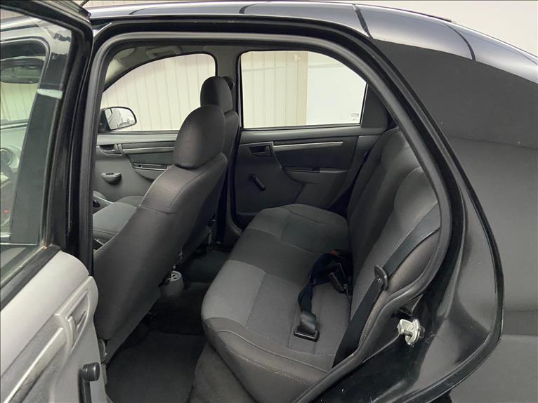 CHEVROLET Prisma - Foto