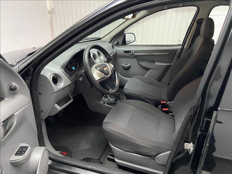 CHEVROLET Prisma - Foto