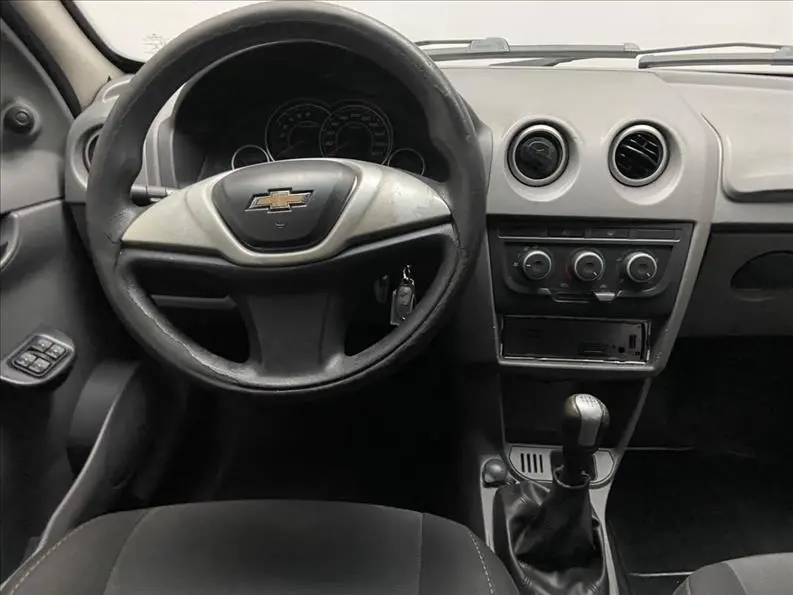 CHEVROLET Prisma - Foto
