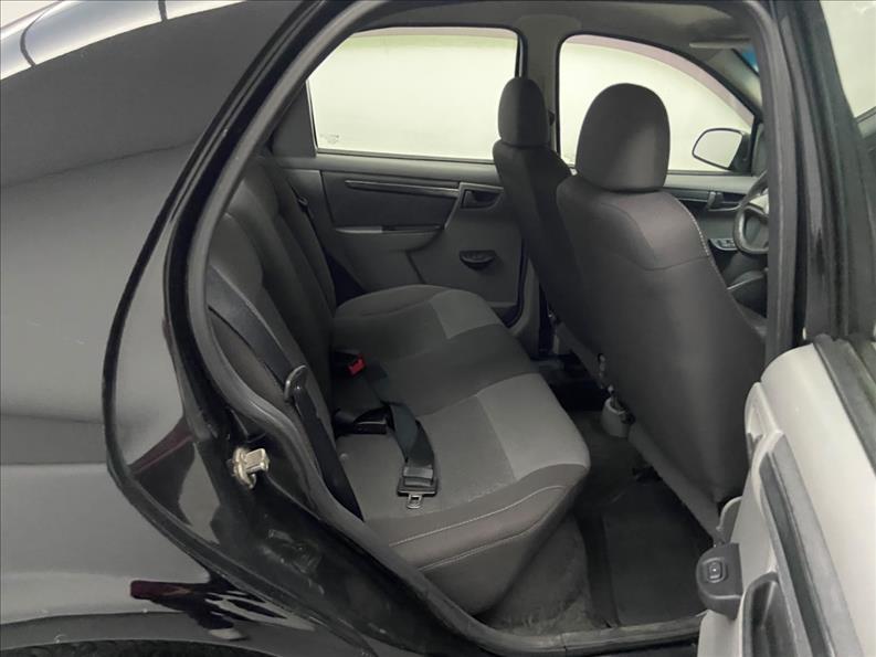CHEVROLET Prisma - Foto