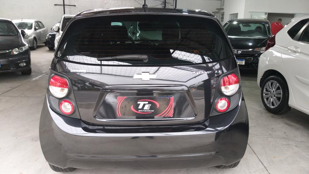 CHEVROLET Sonic Hatch - Foto