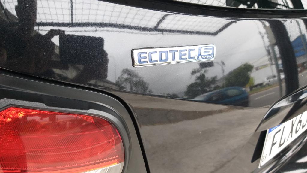 CHEVROLET Sonic Hatch - Foto