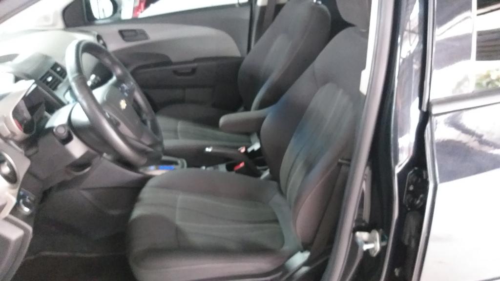 CHEVROLET Sonic Hatch - Foto