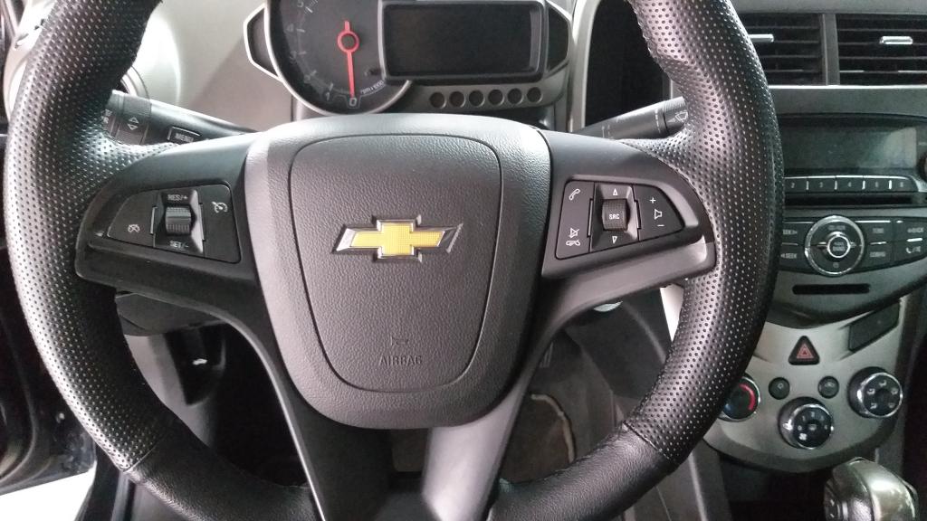 CHEVROLET Sonic Hatch - Foto