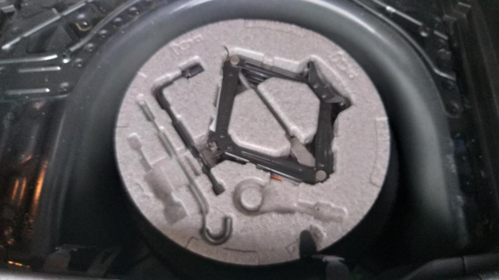 CHEVROLET Sonic Hatch - Foto