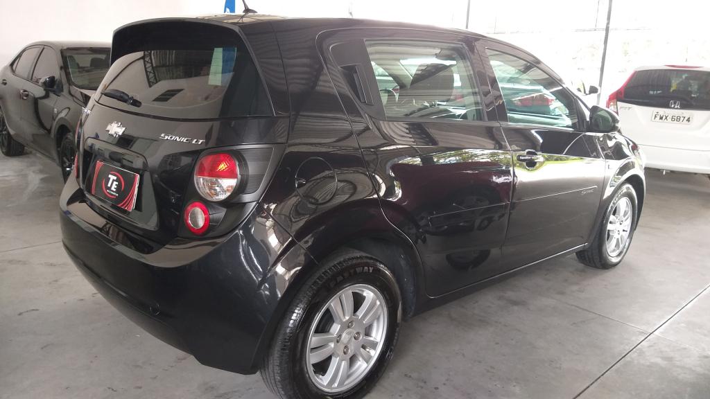 CHEVROLET Sonic Hatch - Foto