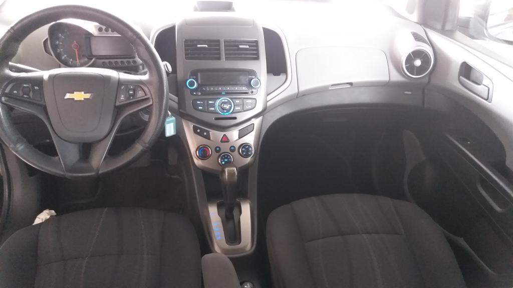 CHEVROLET Sonic Hatch - Foto