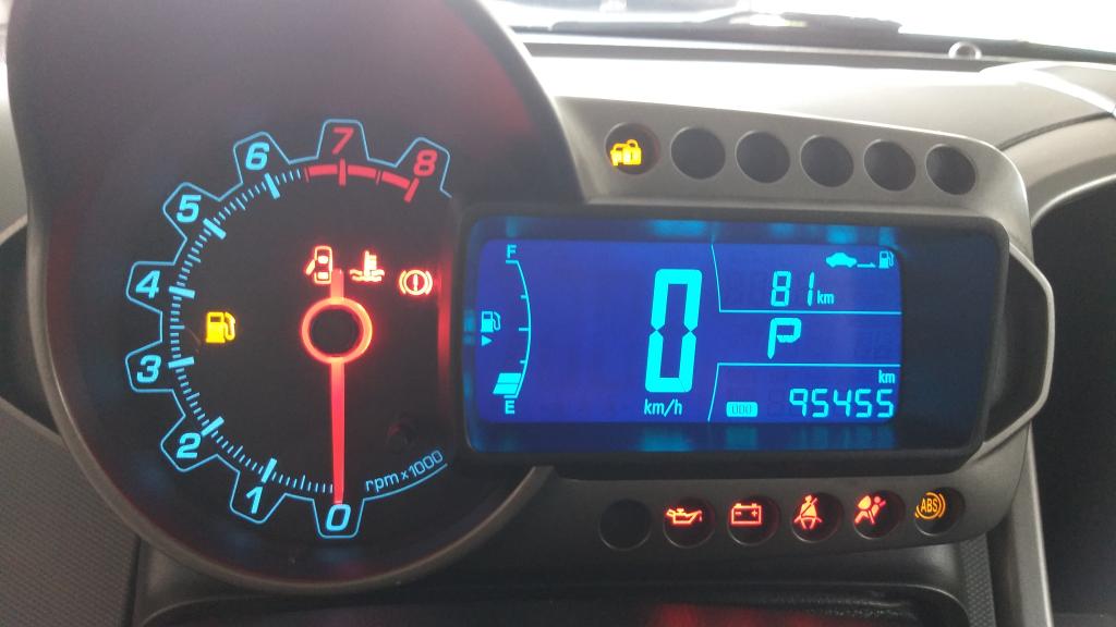 CHEVROLET Sonic Hatch - Foto