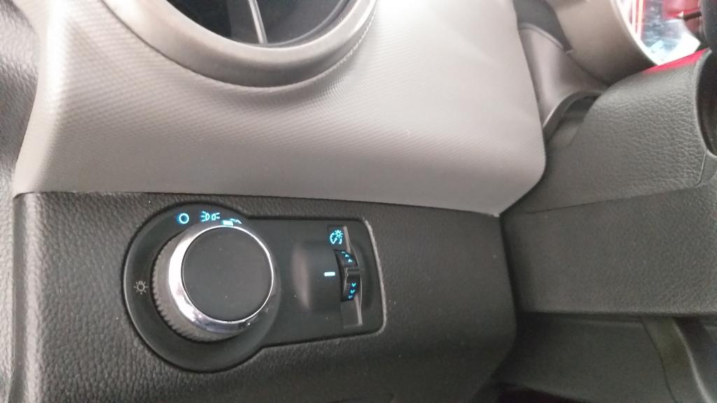 CHEVROLET Sonic Hatch - Foto