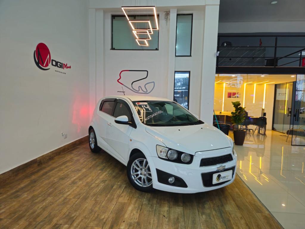 CHEVROLET Sonic Hatch - Foto