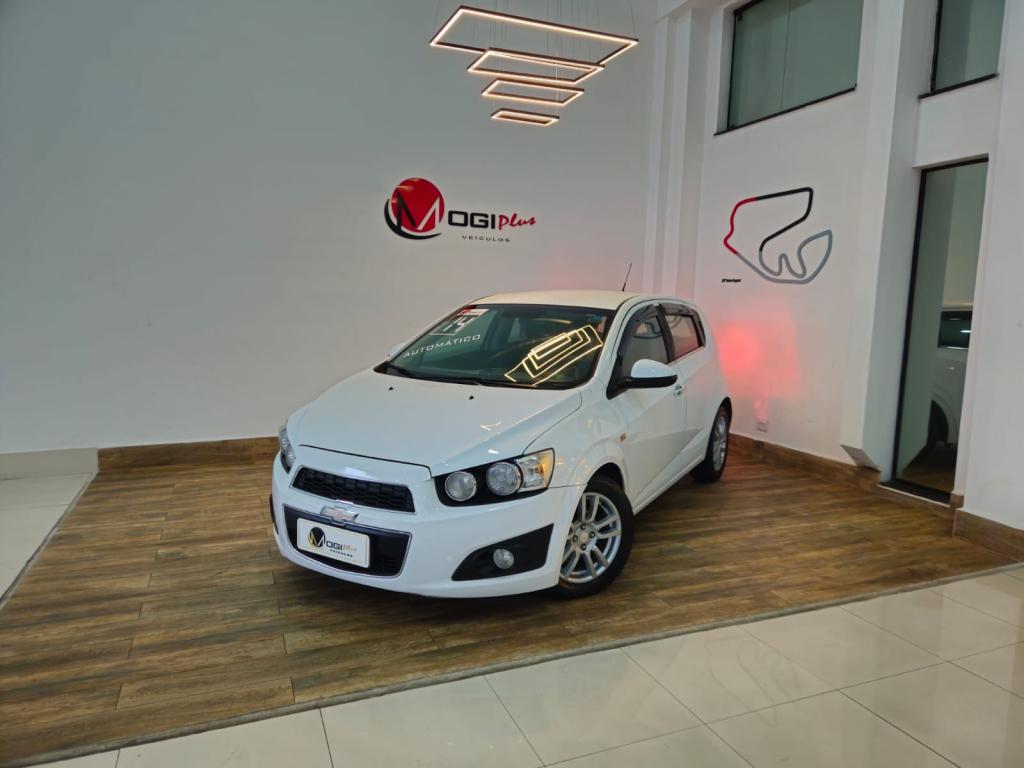CHEVROLET Sonic Hatch - Foto