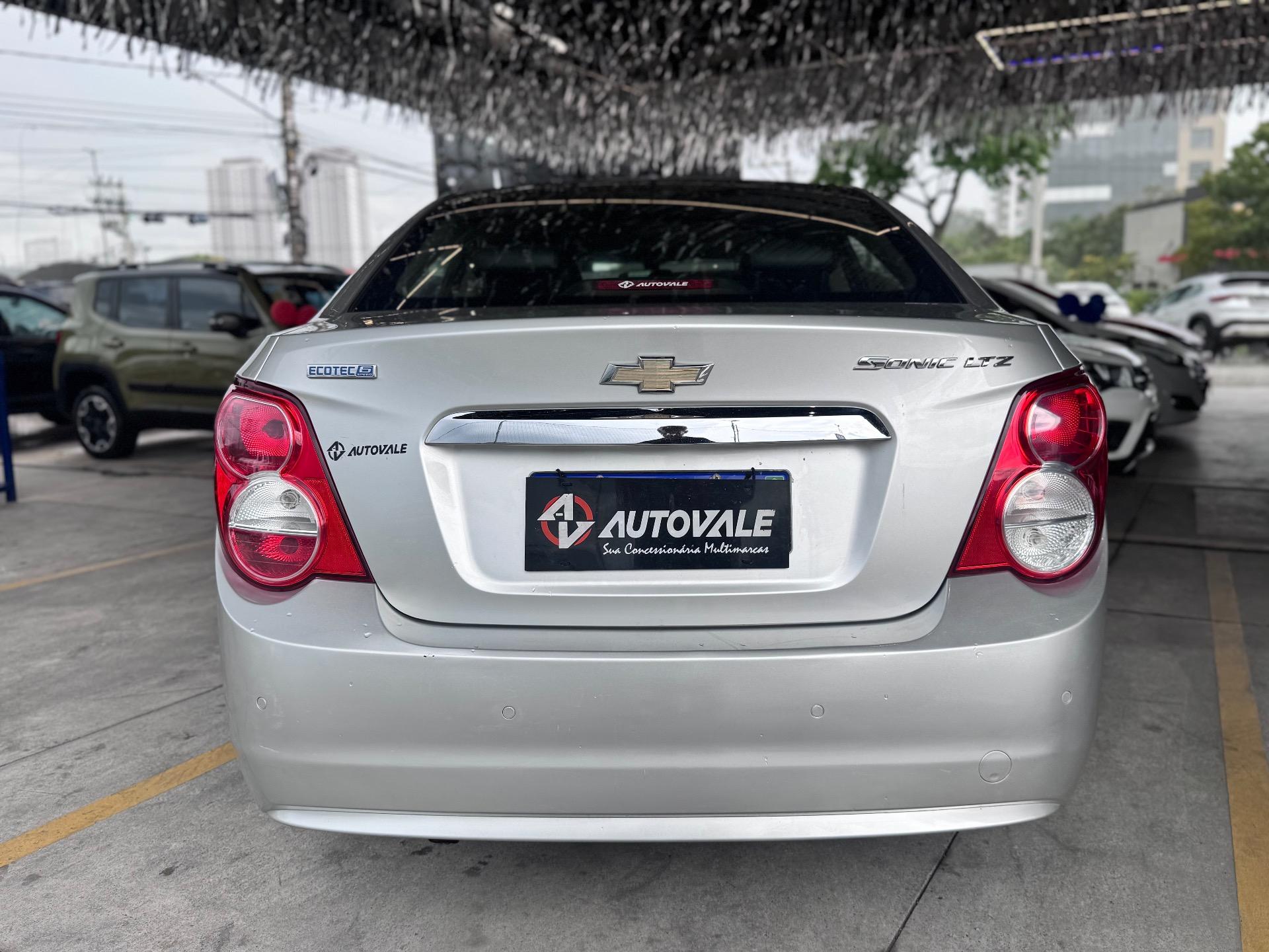 CHEVROLET Sonic Sedan - Foto