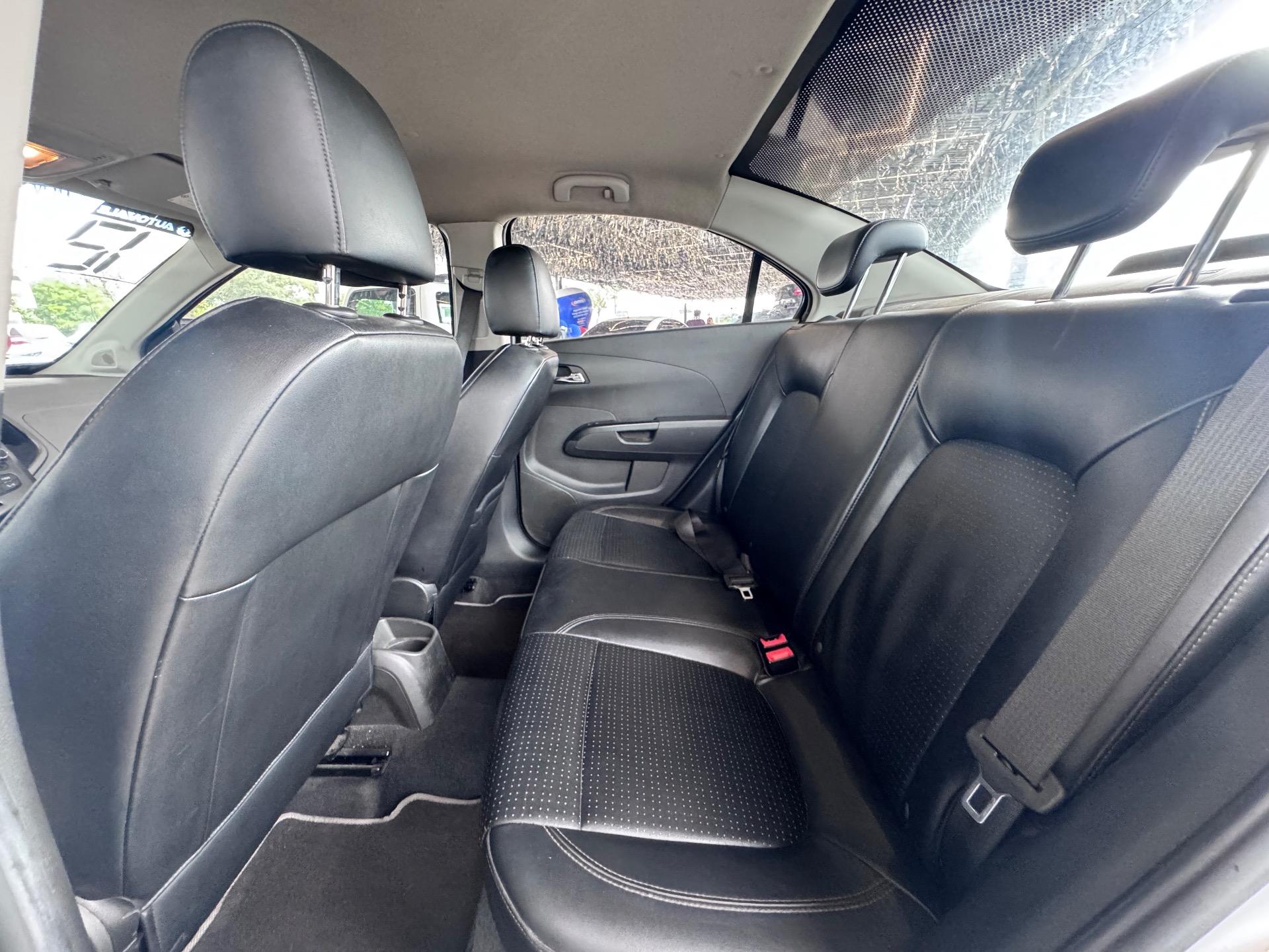 CHEVROLET Sonic Sedan - Foto